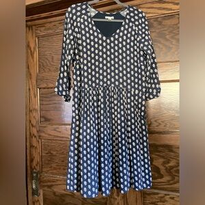 Garnet Hill SZ 8 Navy long sleeved dress with pockets